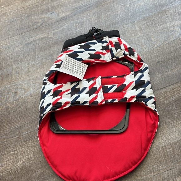 Red blue black white winter dog jacket size large - Picture 3 of 6